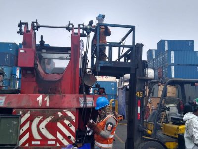 BARRENADO DE ALOJAMIENTO DE BASCULACION DE BOOM