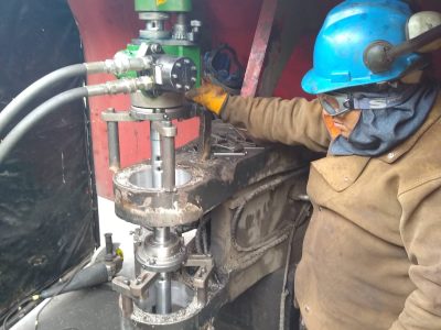 BARRENADO DE ALOJAMIENTO DE BOCINAS DE PUENTE DE DIRECCION