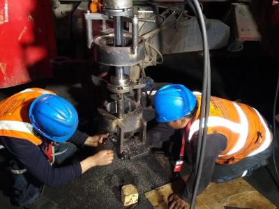 BARRENADO DE ALOJAMIENTO DE PIN DE DIRECCION